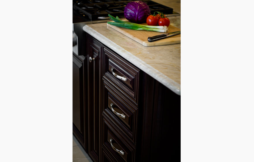 Streamline® Cabinet Boxes are the building blocks for this elegant and timeless kitchen.